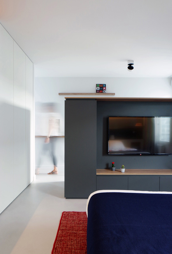 Appartement-contemporain-architecte-terrasse-agencement-sur-mesure-mobilier-design_Vue-chambre